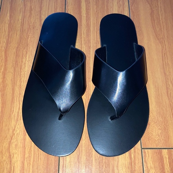SHEIN Shoes - Minimal Flip Flops 🩴 sandals Black size 40/ 8.5